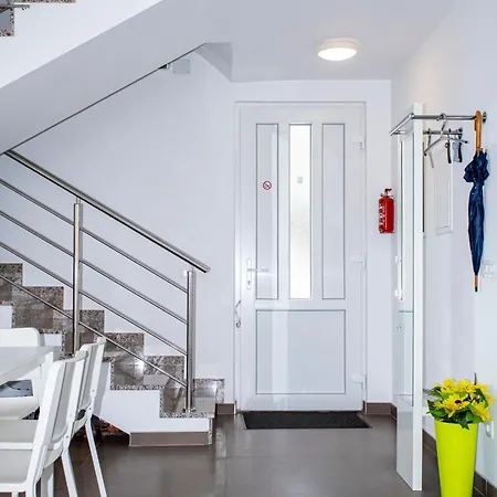 Vera - Luxury Seafront * Klenovica