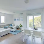 Vera - Luxury Seafront Apartament *