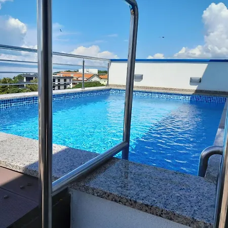 Vera - Luxury Seafront Klenovica